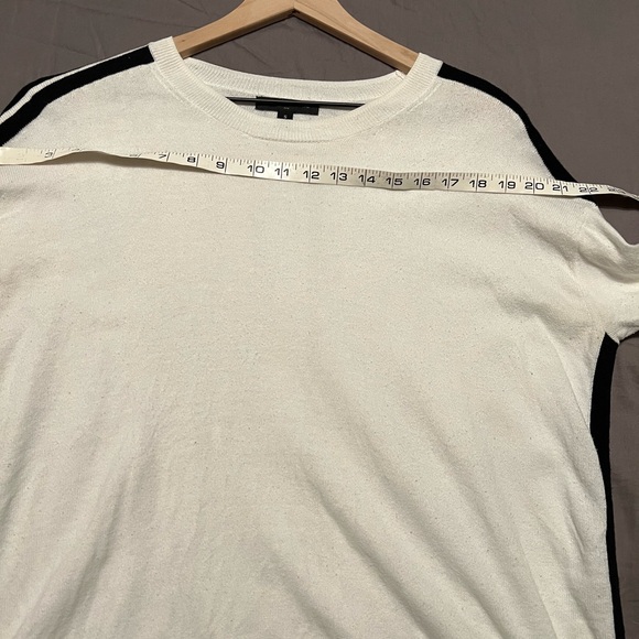 Banana Republic Factory white with black striping oversized slouchy sweater sz S - Picture 9 of 9
